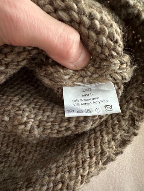 Pullover & Sweatshirts: Wool pullover – Gebraucht aus Dallenwil von ZD2019 2