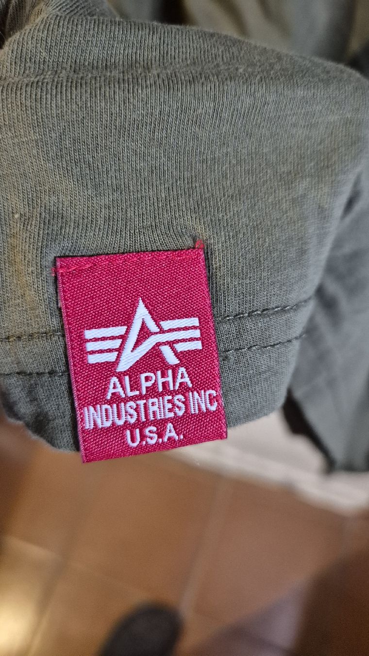 Alpha Industries T-Shirts: Alpha Industries T-shirt - XL – Gebraucht aus Locarno von Johnnys_Retro_Shop 4