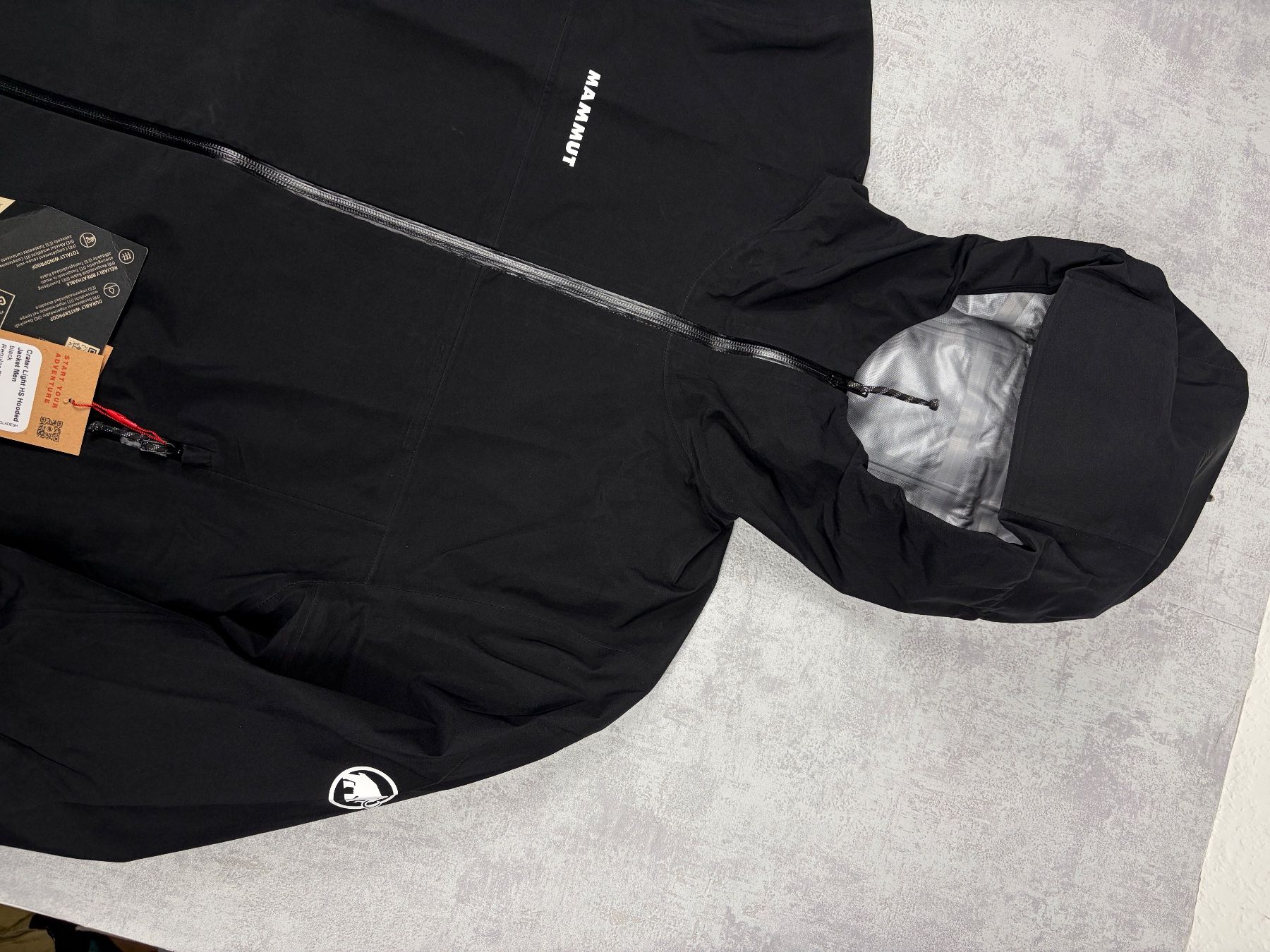 Mammut Jacken: Mammut CRATER LIGHT HOODED - Veste Hardshell - black - M – Neu und originalverpackt aus Hauterive NE von Leo_o 1