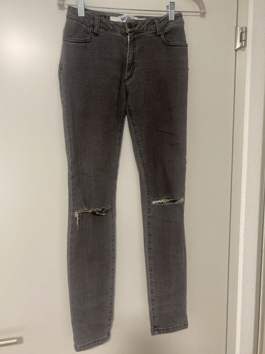 Brandy Melville Jeans: Grey jeans Brandy Melville – Usato da Zürich venduto da ana_m6d2