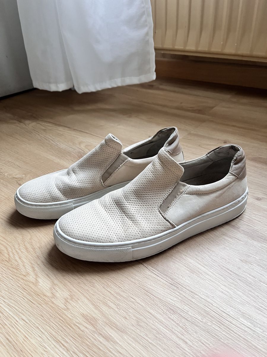 Scarpe da donna: Slip on Sneaker – Usato da Lohn SH venduto da Microzoff
