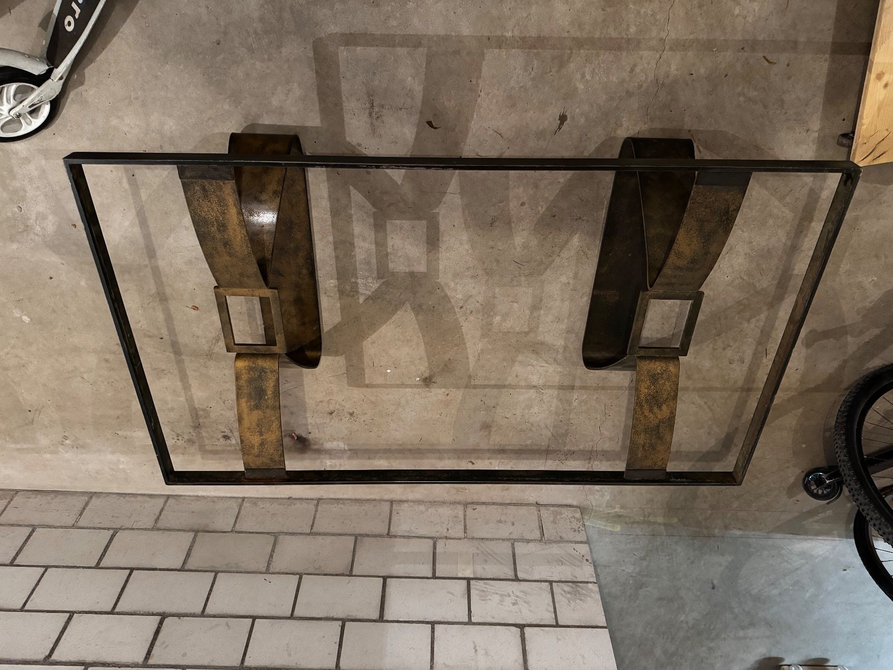 Interio Tavoli: Design Couchtisch mit Metallgestell, – Usato da Brunnen venduto da Holz-style 2