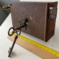 Antikes Türschloss Metall mit 2 Schlüssel funktionsfähig