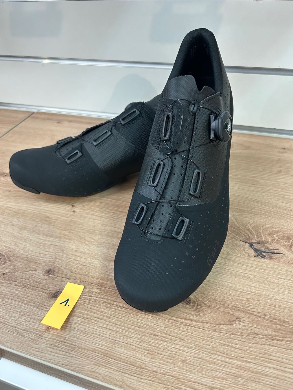 Scarpe da uomo: Fizik Tempo overcurve R4 Wide - 38 – Nuovo e nell'imballaggio originale da Affoltern am Albis venduto da cub_tx9s