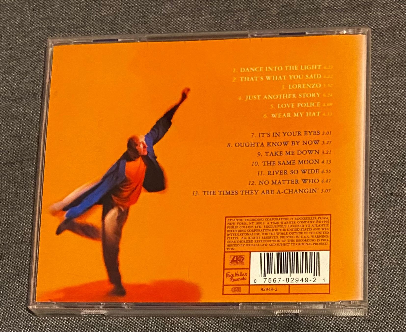 CD: Phil Collins CD DANCE INTO THE LIGHT – Usato da Luzern venduto da Lycka 1
