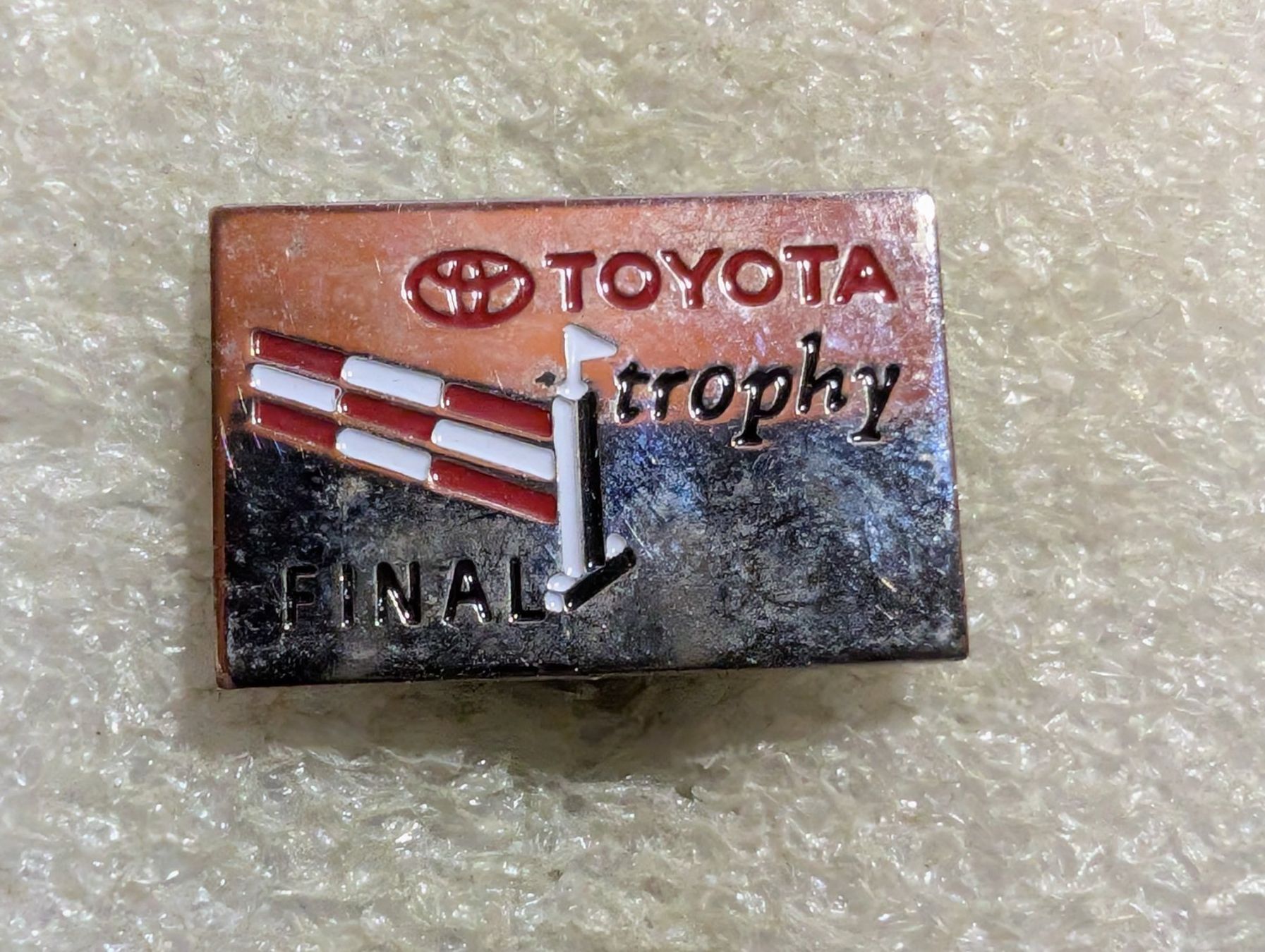 Plaquettes & Badges: Ansteckpin 42: Toyota – D'occasion à Oppligen par Pin-Fall-Shop