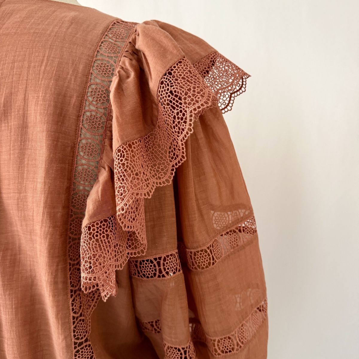 Chemisiers: MAGALI PASCAL Blouse – Neuf (Voir description) à Freienbach par Avviivva_Shop 7