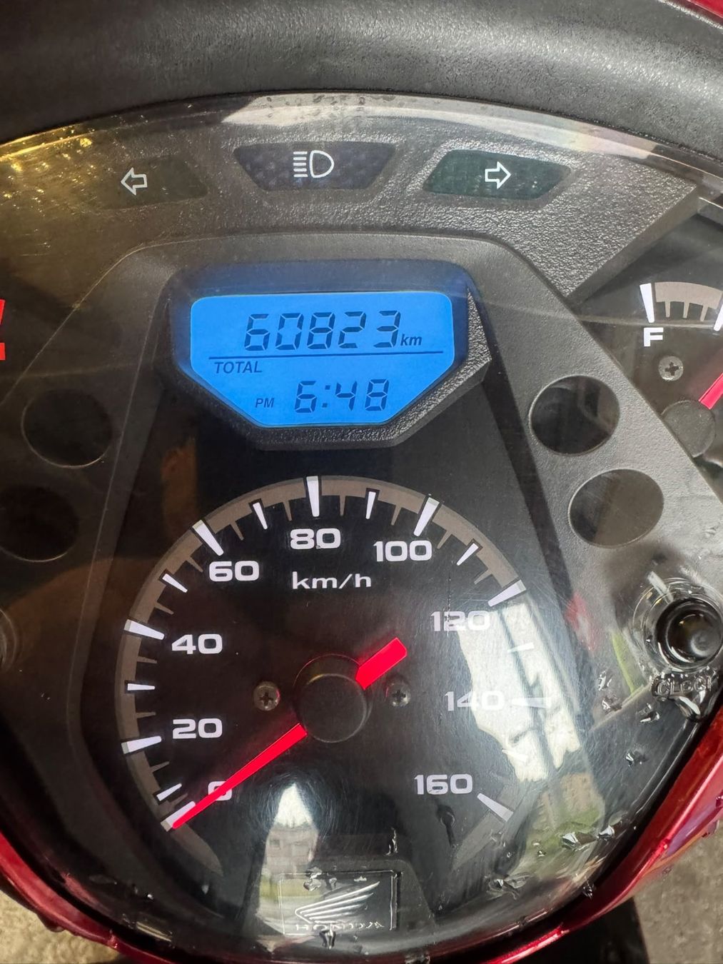 Honda Route: Roller Honda SH 125 mit Topcase – D'occasion à luzern par luand 3