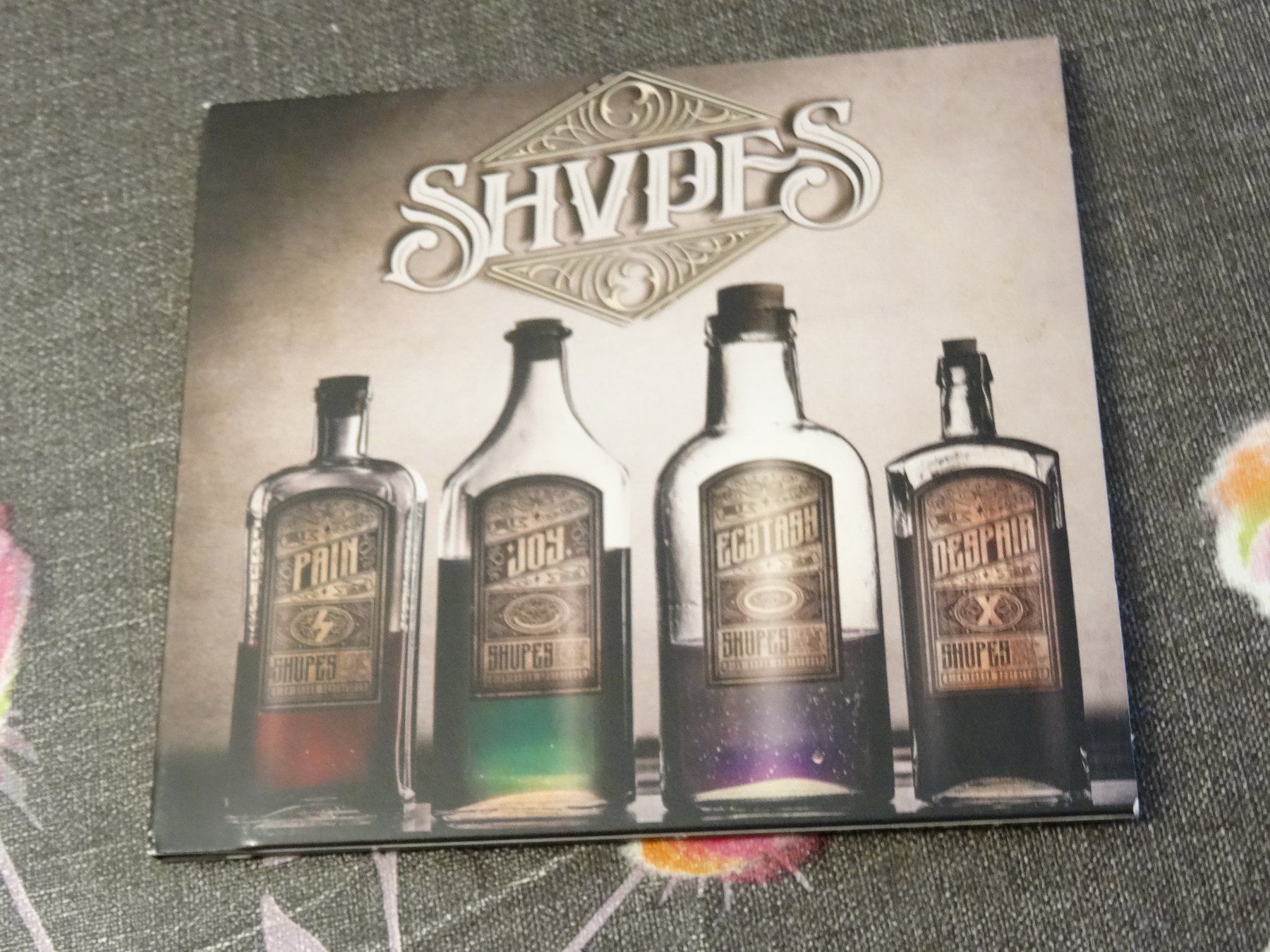 CD: Shvpes - Pain Joy Ecstasy Despair CD – Usato da Olten venduto da Disc-Ausverkauf