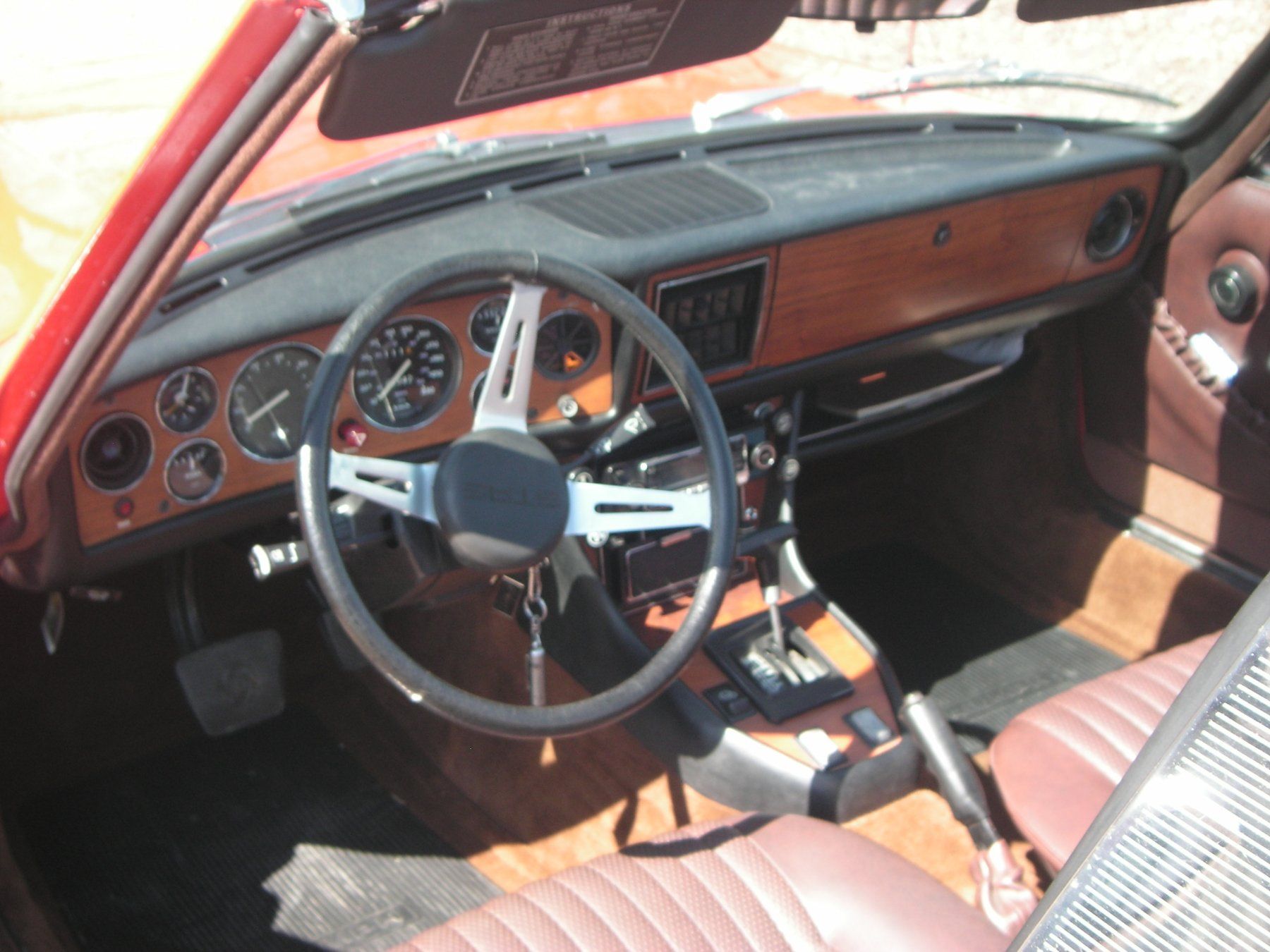 Triumph Automobili: Triumph Stag 1975  V8 – Usato da Oensingen venduto da frasol 3