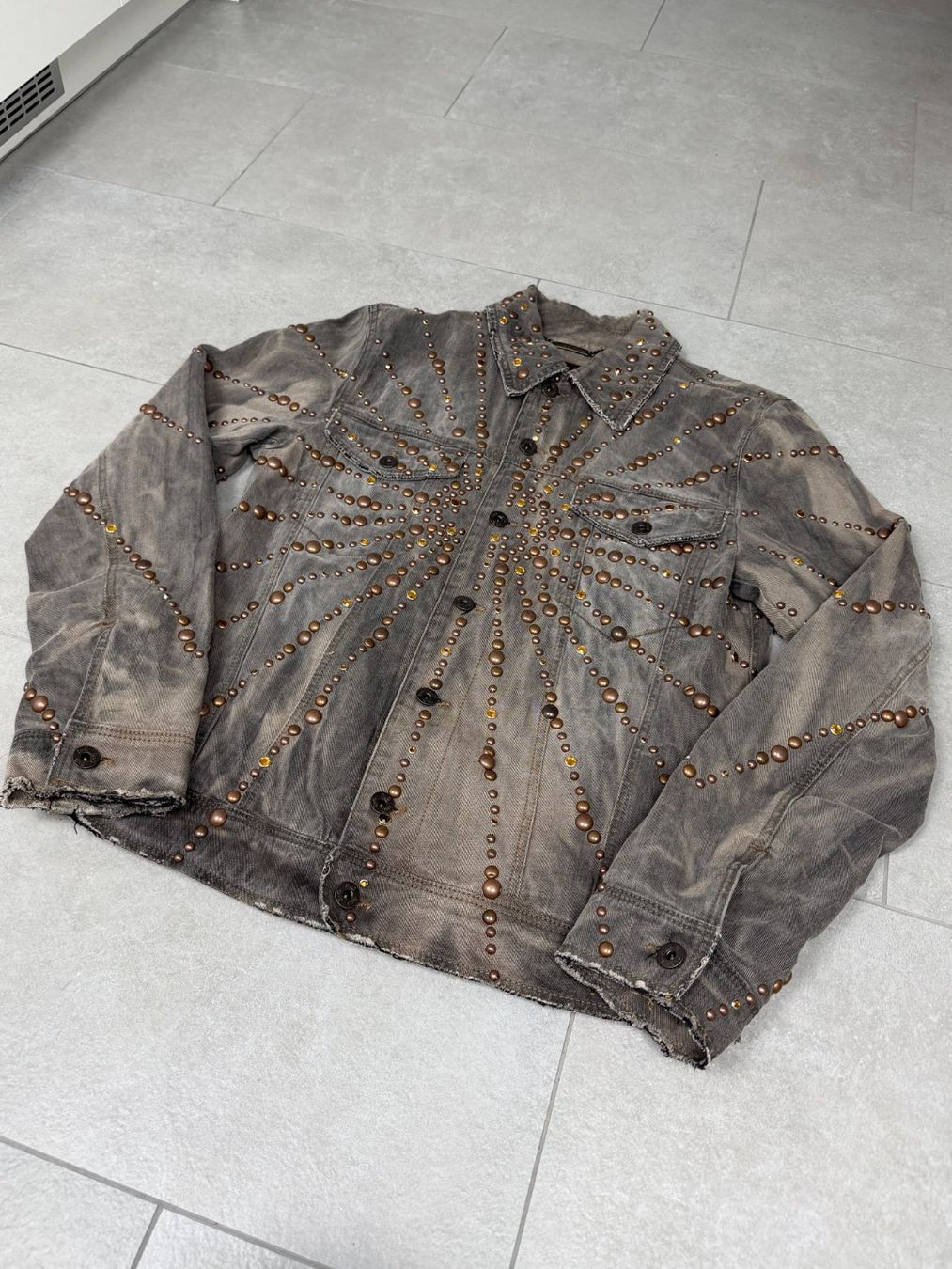 Dolce & Gabbana Jacken: Dolce & Gabbana Spring 2010 Gemstone Stud Denim Jacket – Gebraucht aus Biel/Bienne von sami0788480082 4