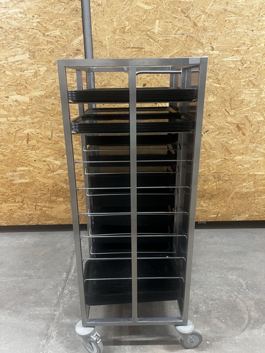 Küchengeräte: Tablett-Abräumwagen inkl 100 x 1/1 Tabletts – Gebraucht aus Dittingen von Cervolino77 3