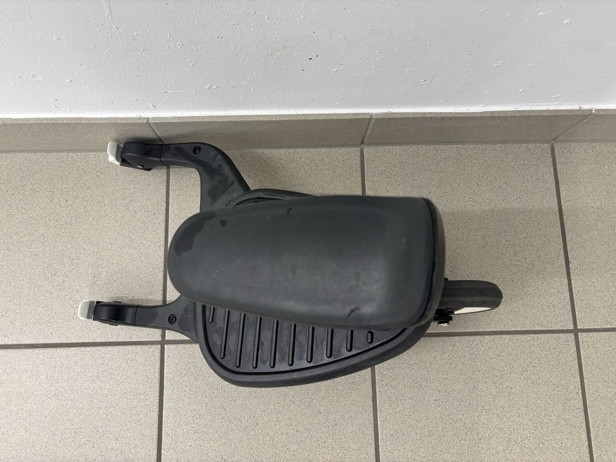 Bugaboo Accessori per carrozzine: Bugaboo Mitfahrbrett mit Sitz – Usato da Urdorf venduto da rosenkohl01 1