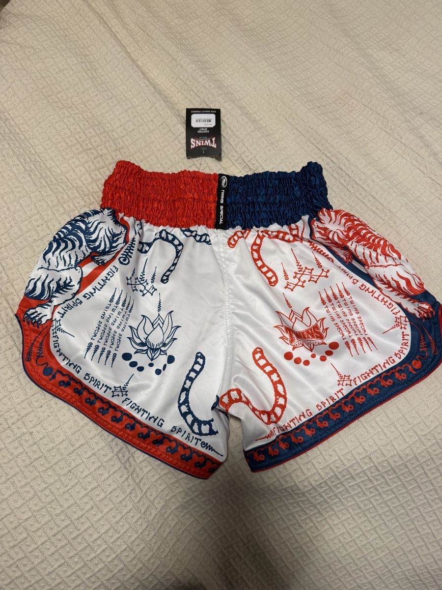 Pantalons: Twins Muay Thai Shorts – Neuf avec emballage d'origine à Founex par tin_5wwq 1