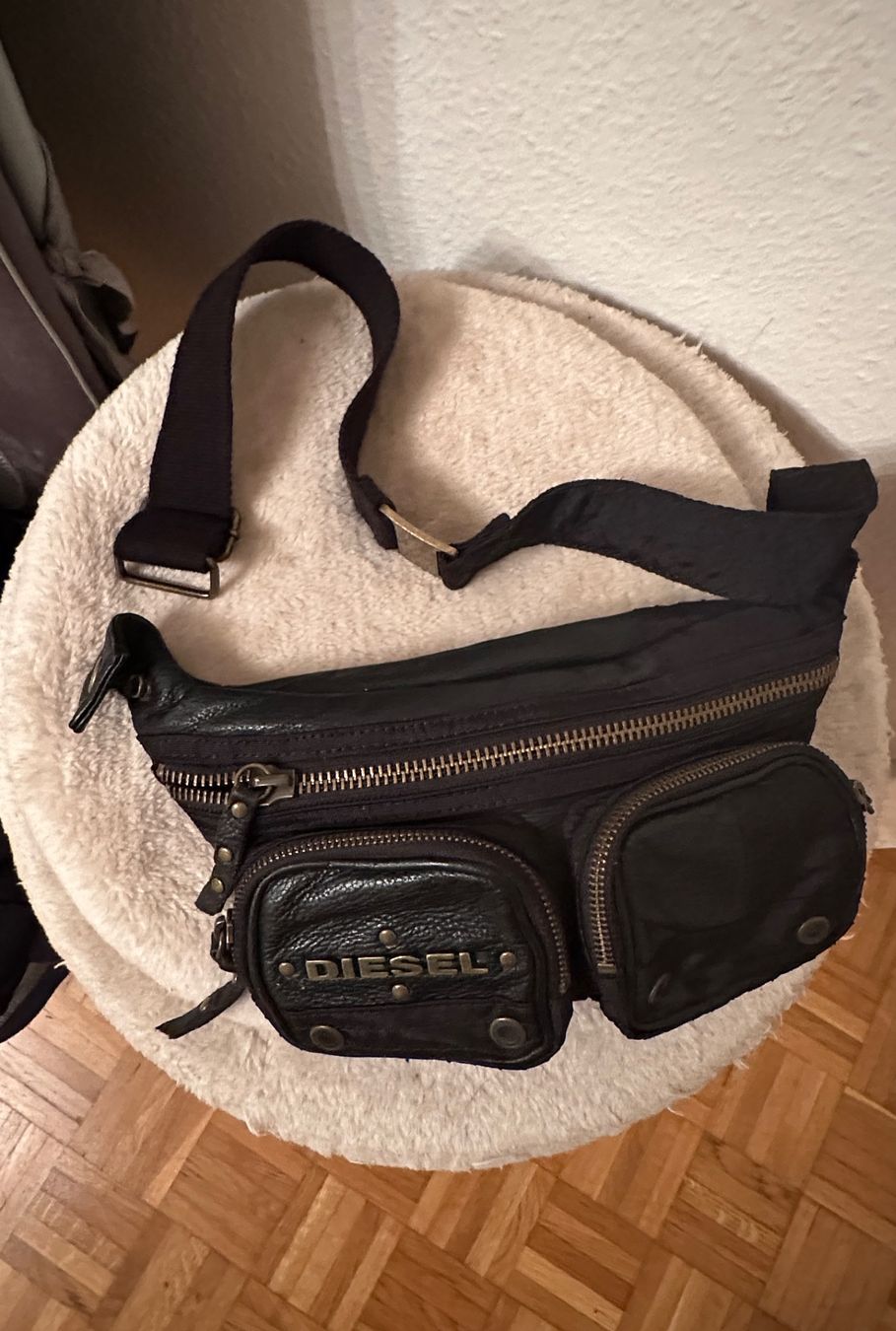 Diesel Sacs: DIESEL Bauchtasche schwarz Leder – Neuf avec emballage d'origine à Zürich par Rammis 6