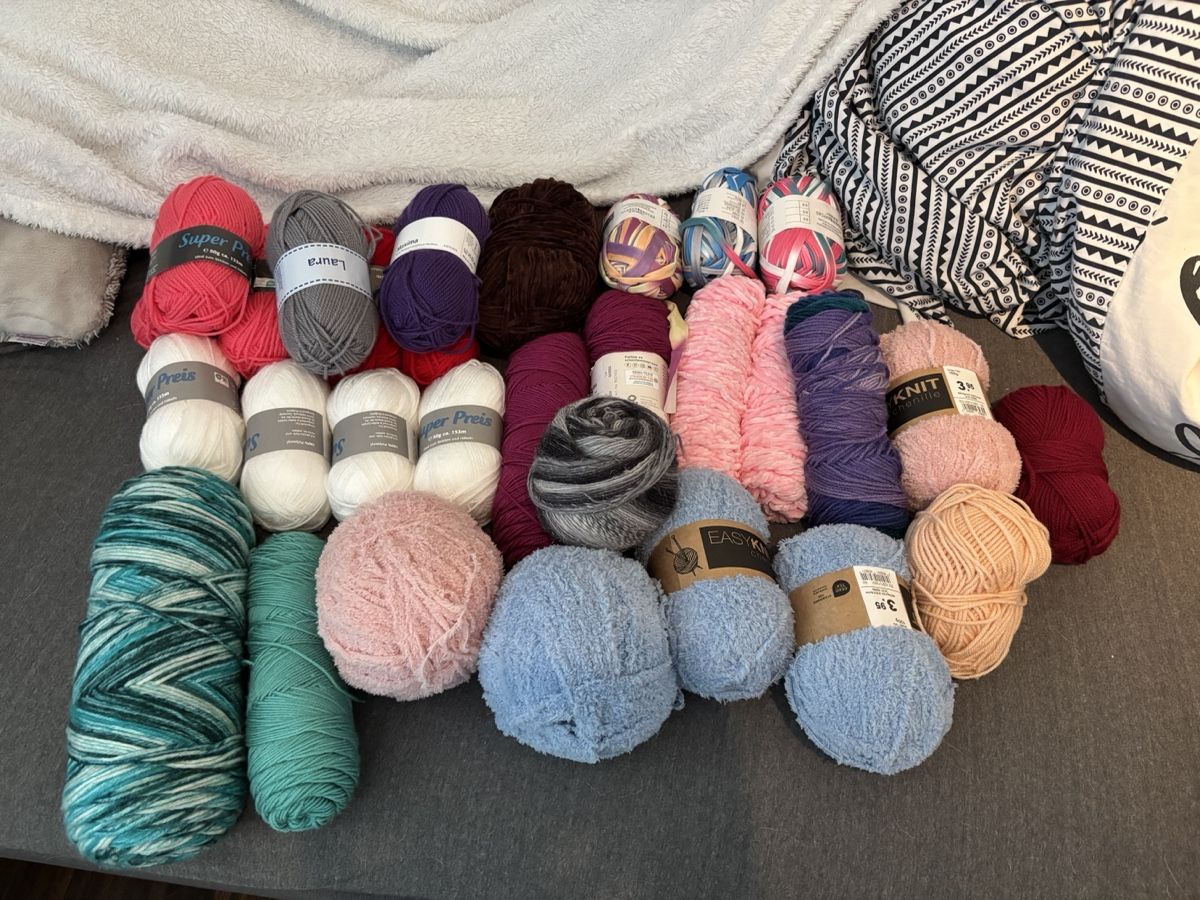 Lana: Grosses Wollpaket – Nuovo (secondo la descrizione) da Wilen b. Wollerau venduto da Katze005