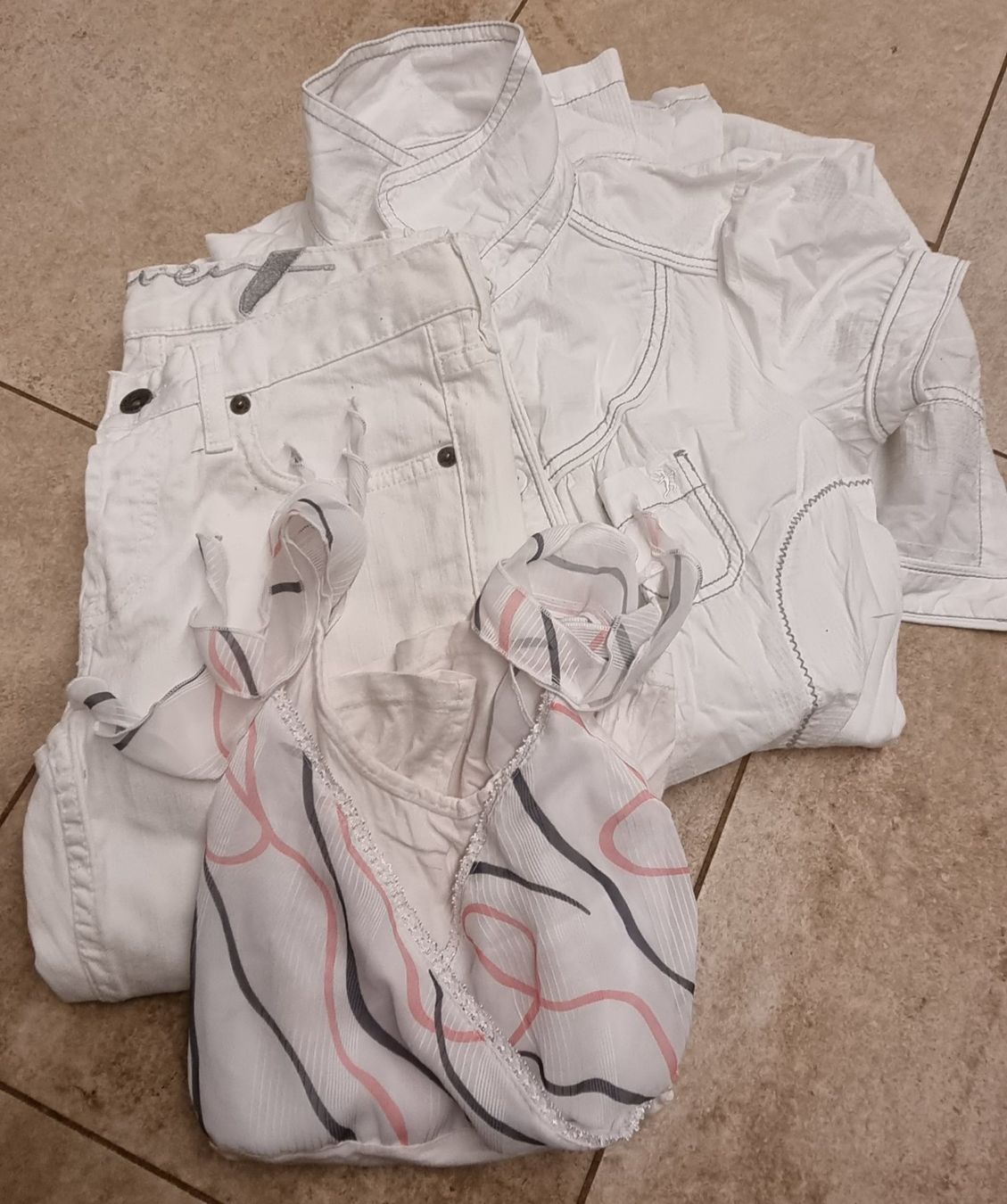 Lotti & Set di vestiti: Super Kleiderset gr.34 – Nuovo (secondo la descrizione) da Grossdietwil venduto da GNOM313