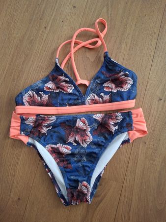 Bikini und Hose Gr. 140