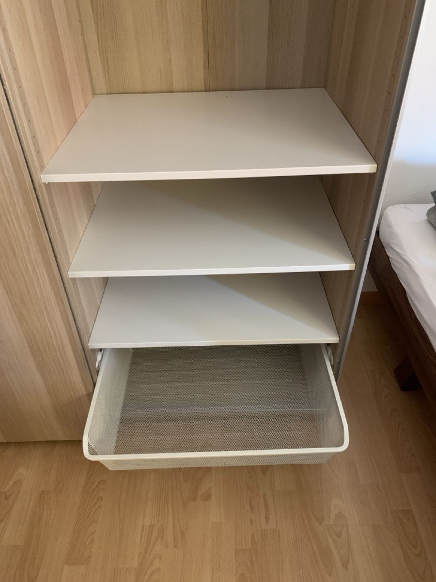 Ikea Armoires: PAX Schrank IKEA – D'occasion à Zürich par LivioV01 2