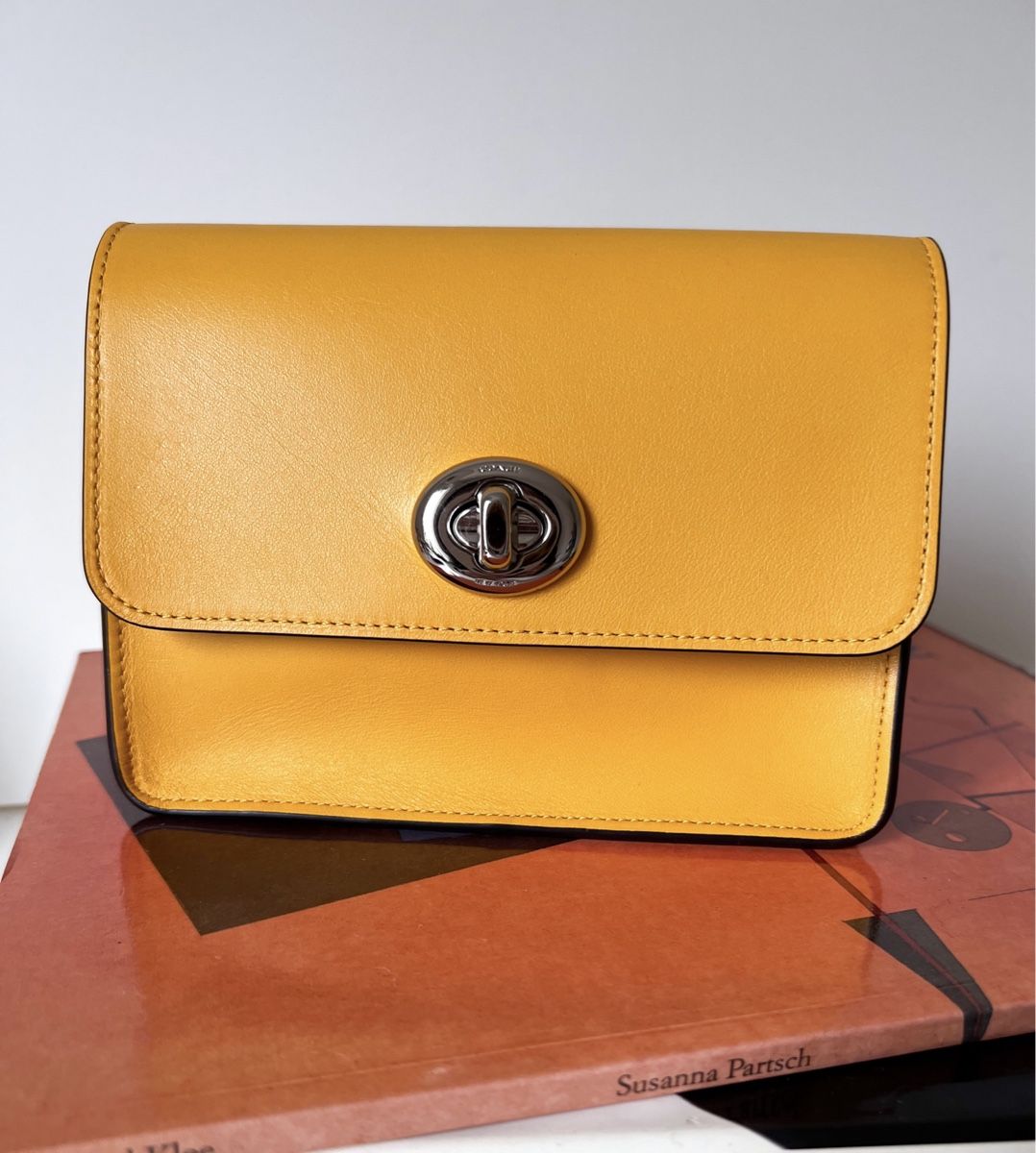 Furla Borse da donna: Wunderschöne gelbe Furla Tasche! – Usato da Fischbach LU venduto da Dear.Luki 1