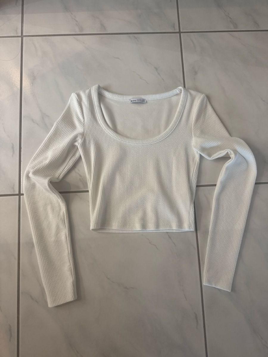 Bershka Top: Bershka Longsleeve Top – Nuovo (secondo la descrizione) da Wettswil venduto da pittaro73