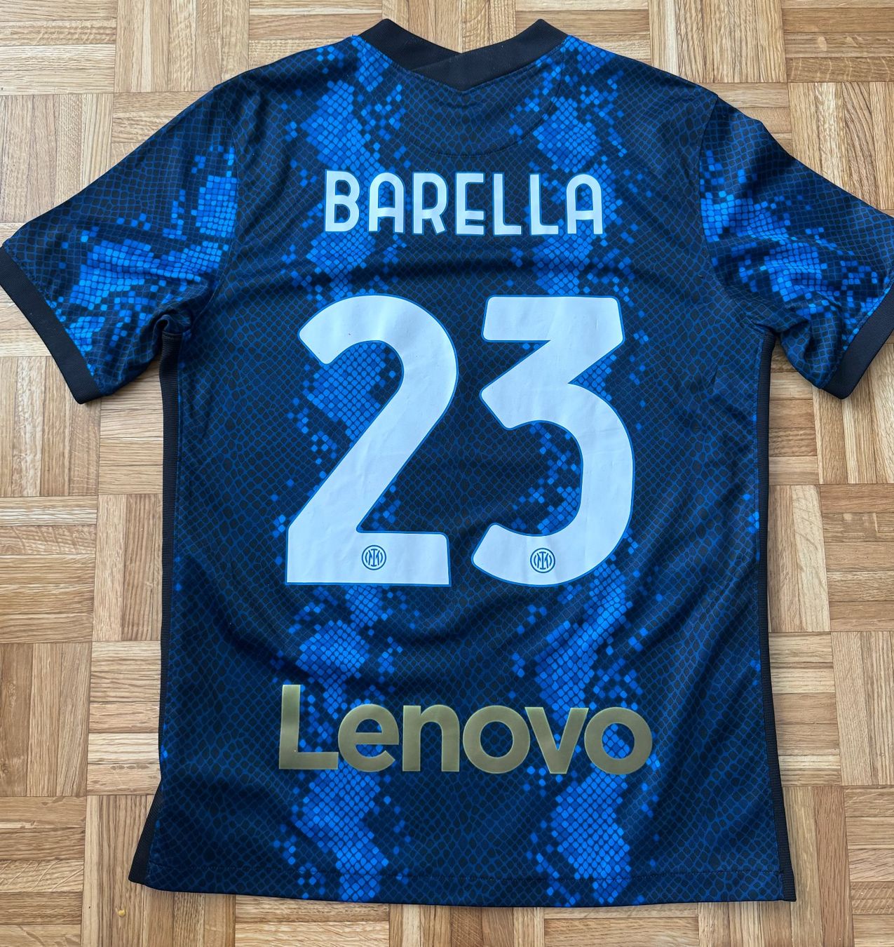 Nike Canottiere & Pantaloni: TRIKOT - Inter - Niccolo Barella - Size M – Nuovo (secondo la descrizione) da Zürich venduto da Matteo_7