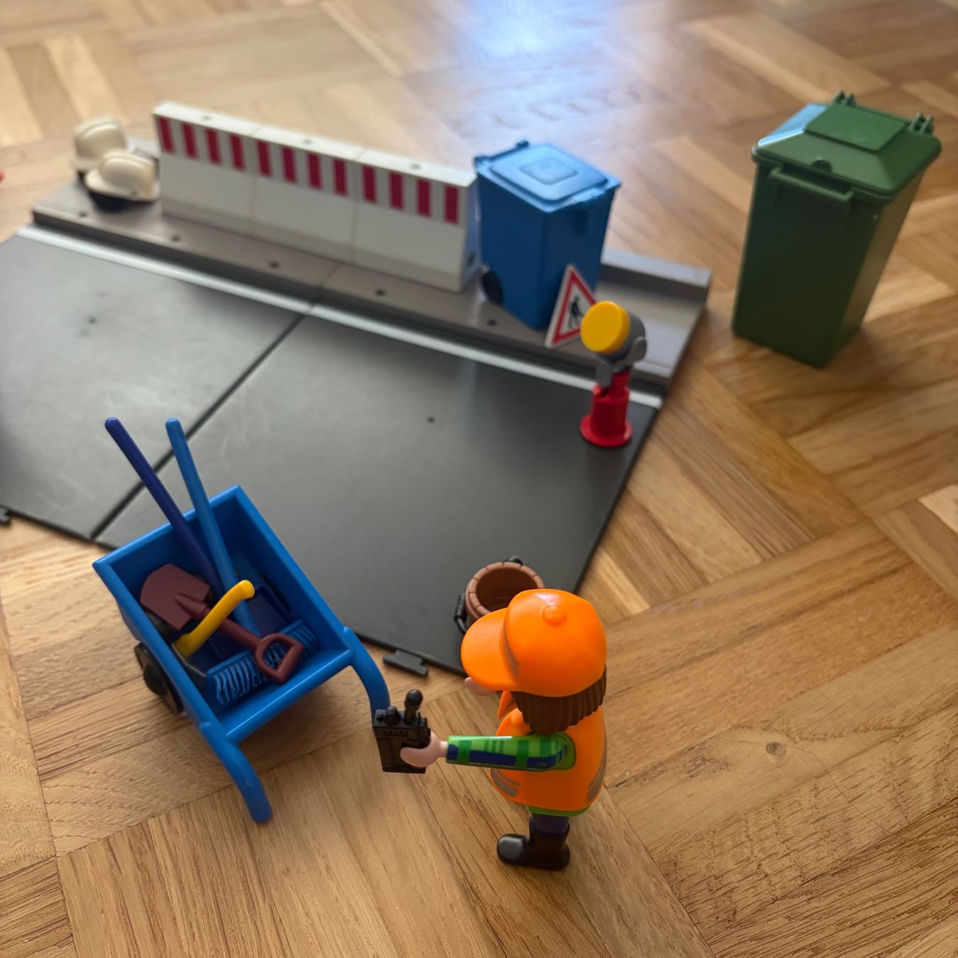 Playmobil Giocattoli: Strassenarbeiter mit ZUbehör – Usato da Gossau ZH venduto da Daniela710 2