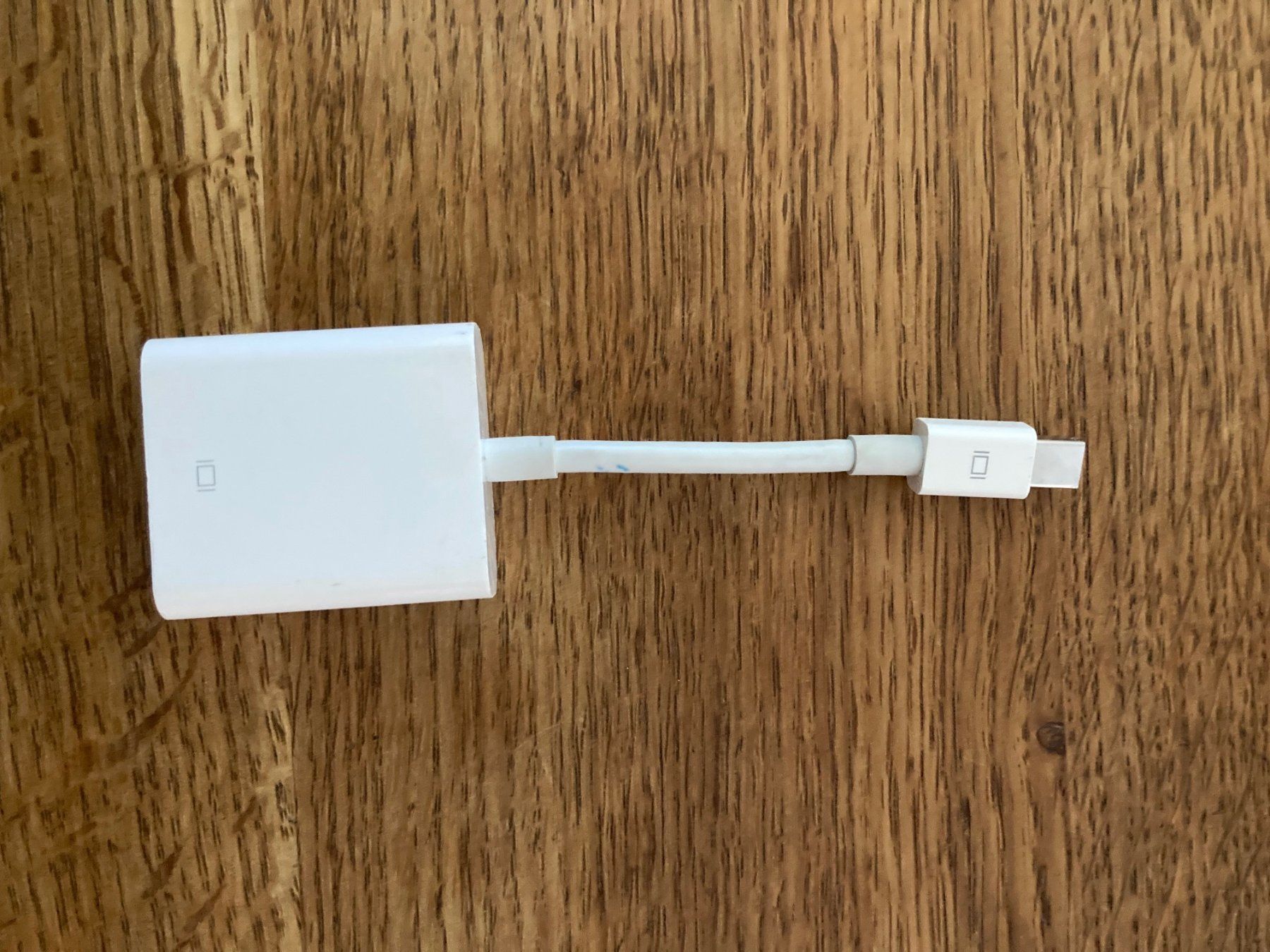 Apple Unità & Adattatore: Apple-Adapter: Mini DisplayPort auf VGA – Usato da Basel venduto da hewoha