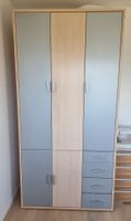 Kleiderschrank 