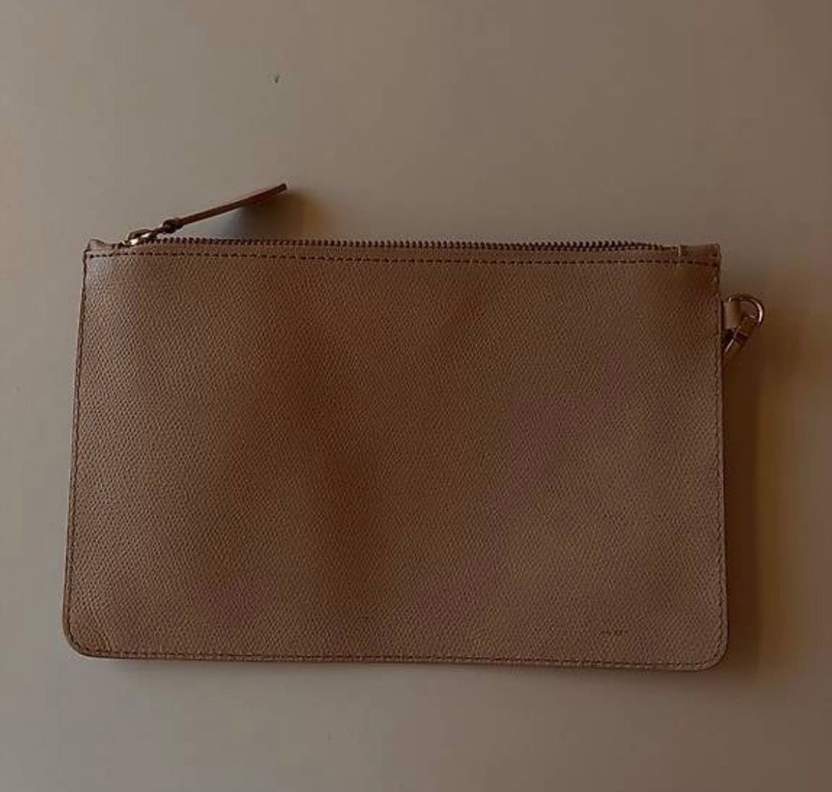 Guess Borse da donna: Guess clutch Baige – Usato da Zürich venduto da Denise1743 1