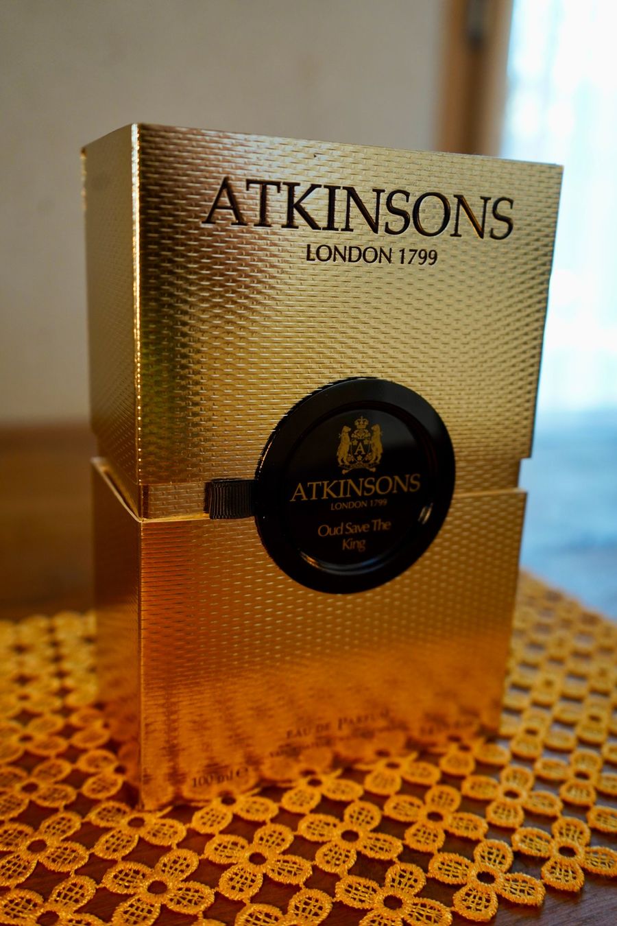 Atkinsons Profumi & Eau de Toilette: Atkinsons Oud Save The King Parfum – Usato da Einigen venduto da ScentSational 5