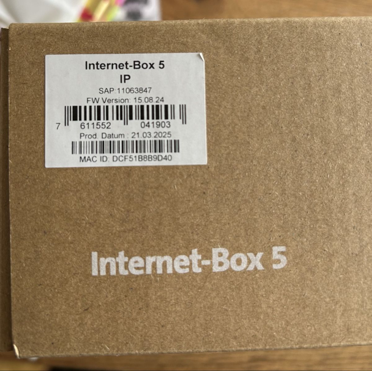 Laufwerke & Adapter: Boîte Swisscom internet-Box 5 neuve, scellée. – Neu (gemäss Beschreibung) aus Peseux von Papillon118 1