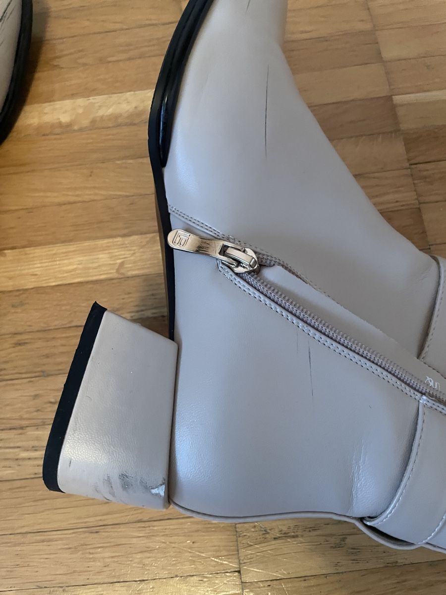 Laura Biagiotti Scarpe da donna: Laura Biagiotti leather Boots Beige Size 38 – Usato da Neuchatel venduto da shi_9fzw 3