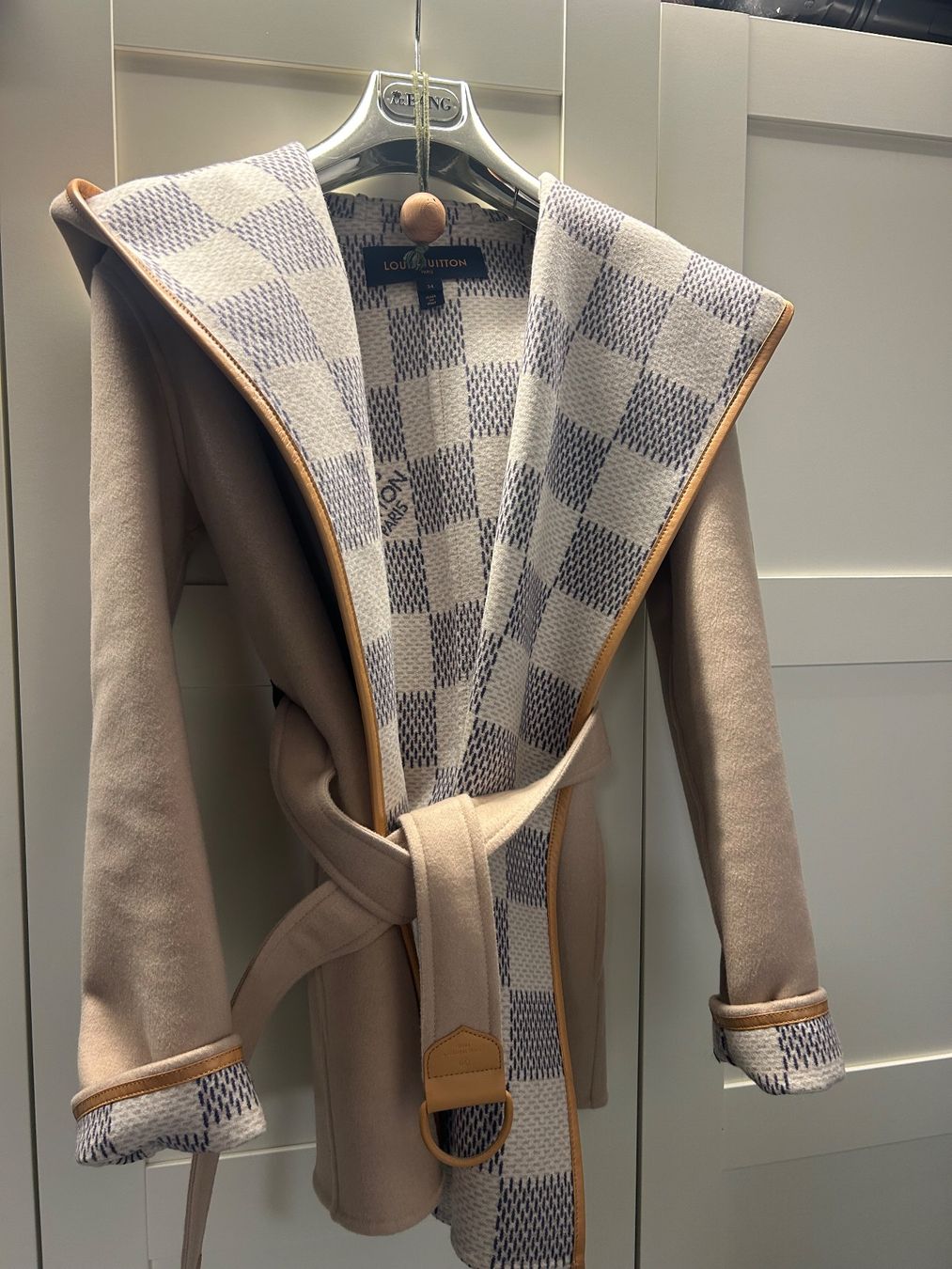 Louis Vuitton Cappotti: Schöner Louis Vuitton Mantel – Usato da Küsnacht venduto da emch125
