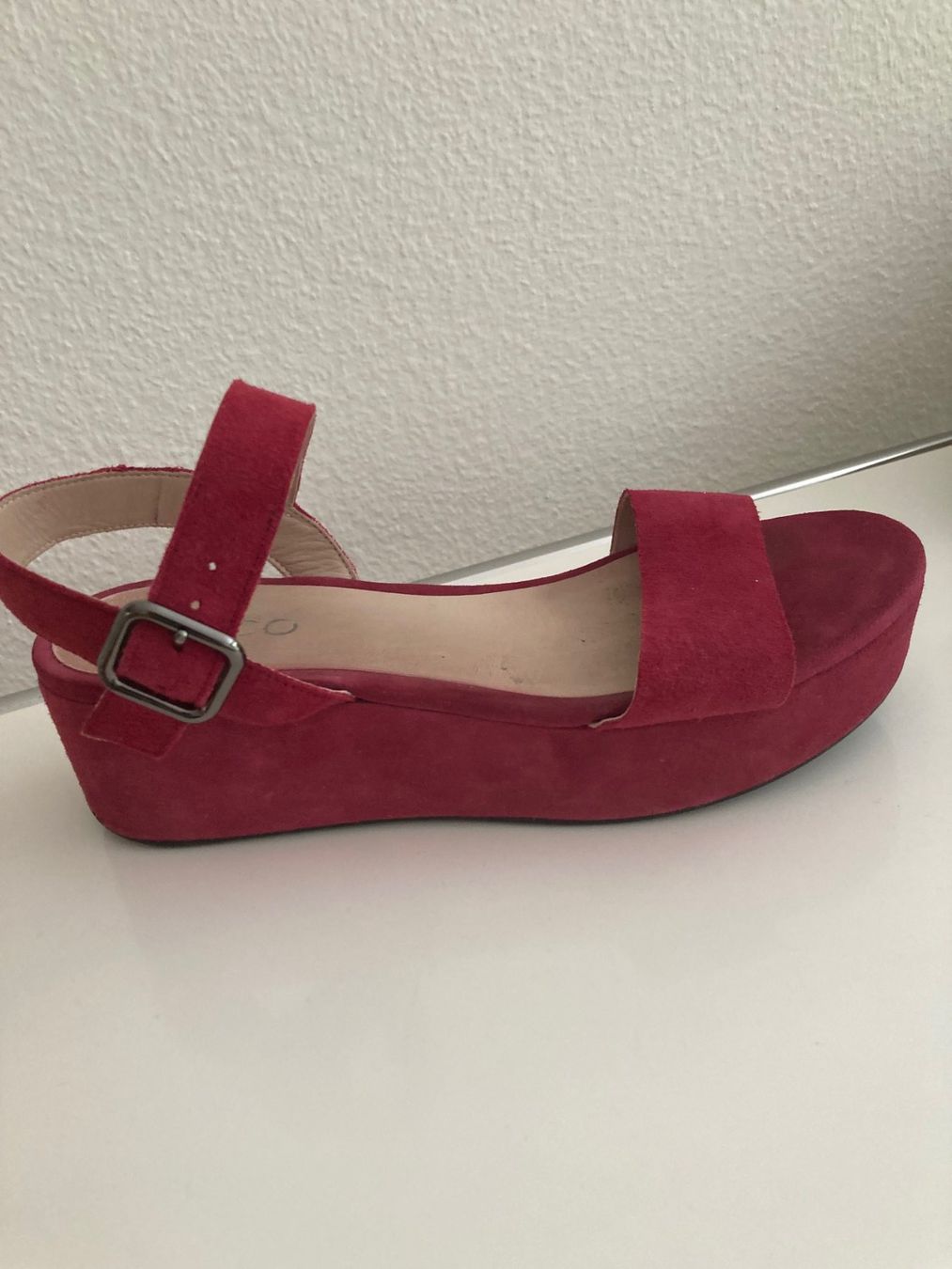 Ecco Scarpe da donna: Wildleder-Sandale pink von Ecco – Usato da Horgen venduto da Willdichhaben