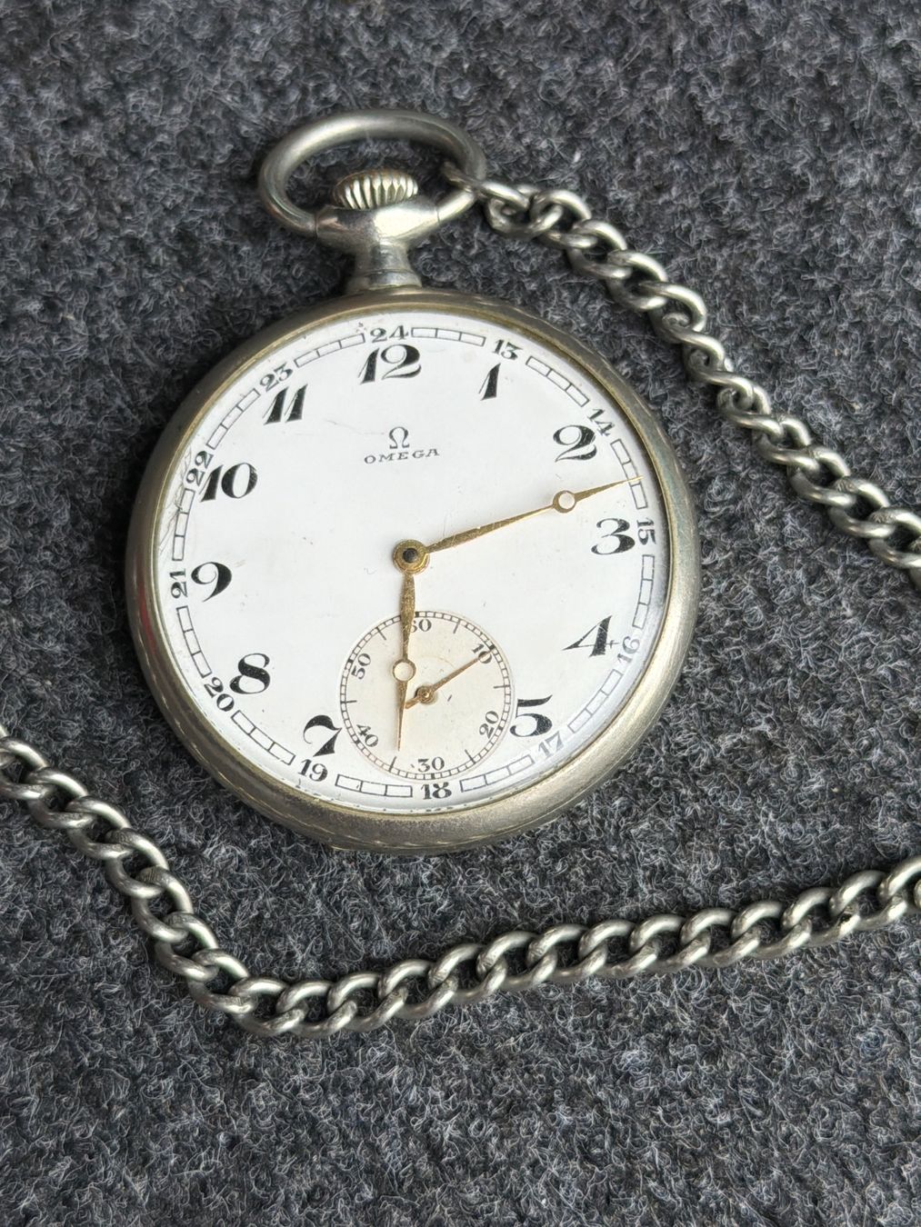 Omega Uhren: Omega Taschenuhr – Defekt aus Schlieren von Luxury.Time