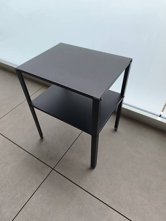 Tische: Tisch klein Terrasse schwarz – Gebraucht aus Jegenstorf von Glasi100 1