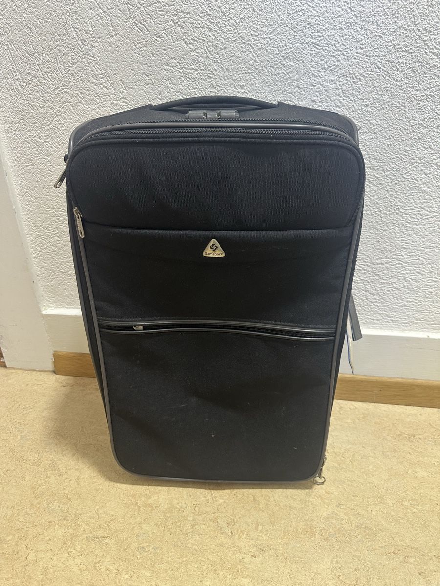 Samsonite Reisekoffer: Samsonite Suitcase Black, Medium Size, Acceptable – Gebraucht aus Zürich von Mirak66 4