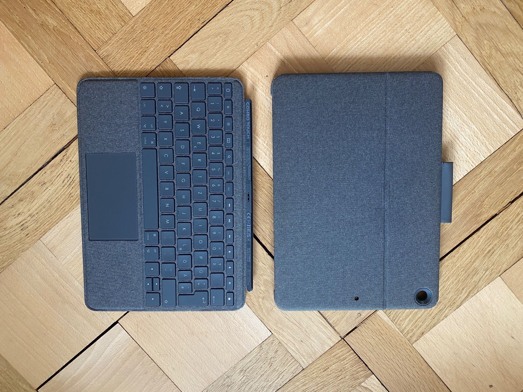 Coques & Sacs: logitech combo touch case 7-9 gen ipad – D'occasion à Zürich par chind
