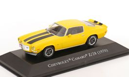 Chevrolet Camaro Z/28 1970 gelb / schwarz  1:43 von Altaya /