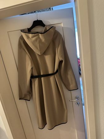 Herbst Mantel 🧥 mit Kapuze