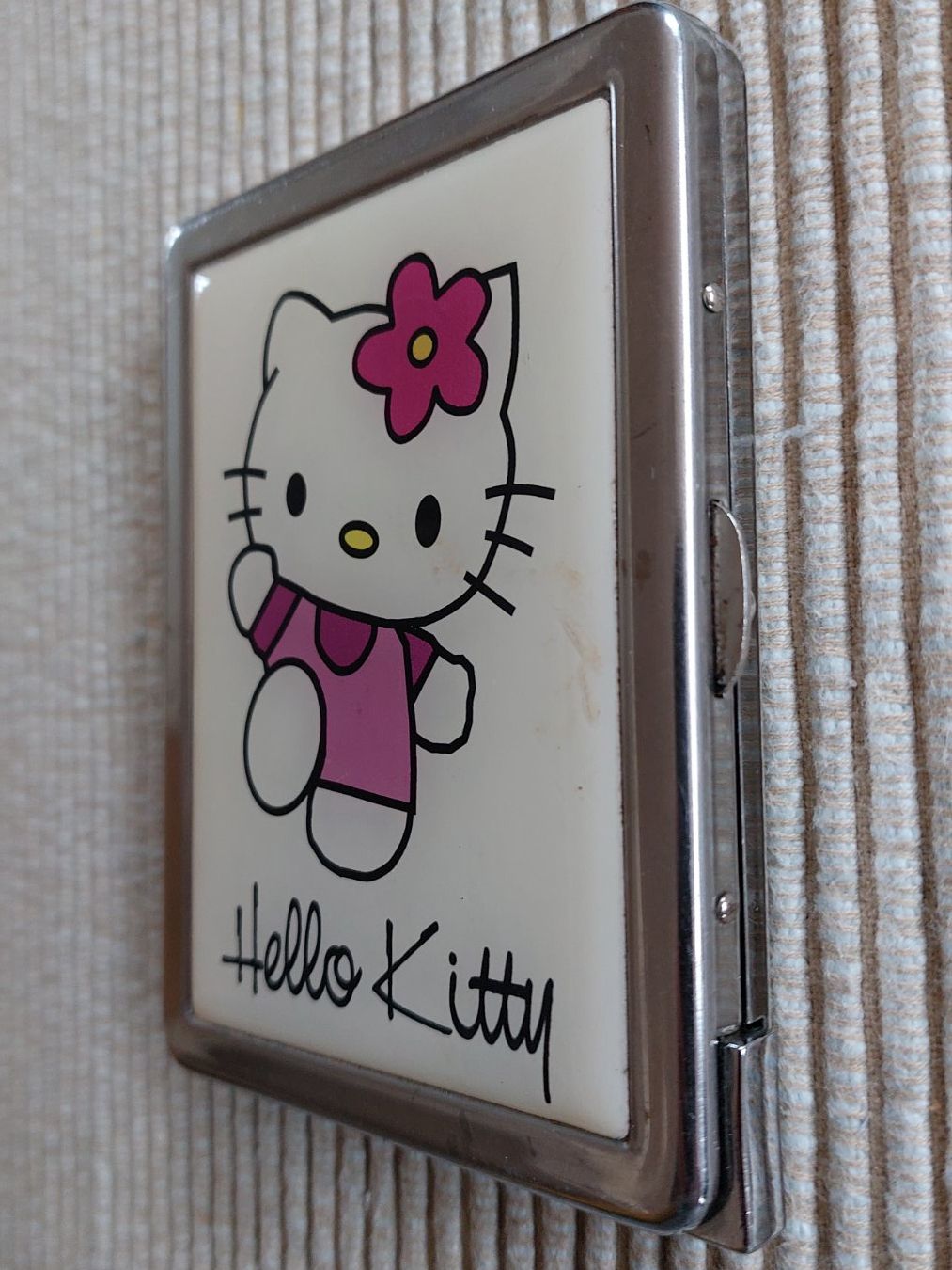 Accendini: Cigarettenbox m Feuerzeug hello kitty – Usato da Oberdiessbach venduto da wasserfreak