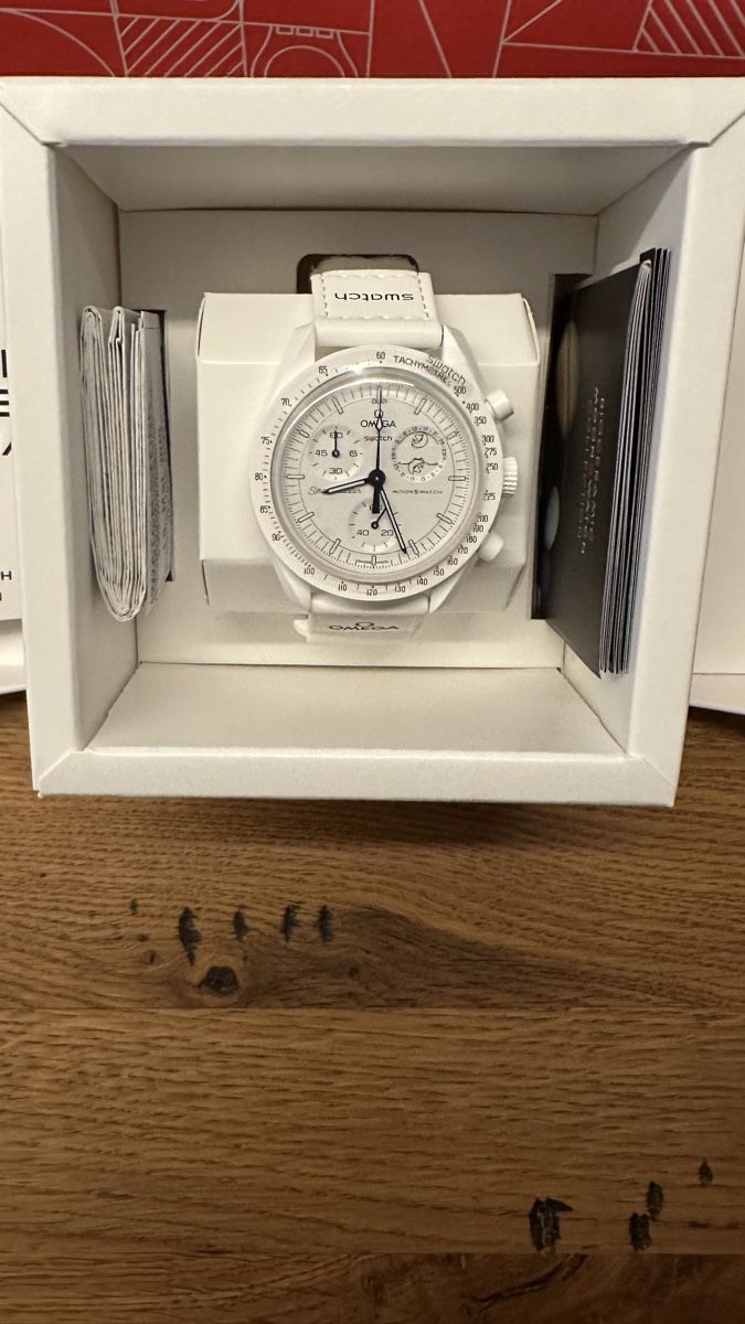 Swatch Orologi: Swatch Moonswatch Snoopy – Nuovo e nell'imballaggio originale da Illnau venduto da Harley670 3