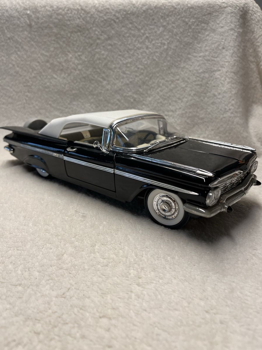 Chevrolet Modellini d'auto: Chevrolet Impala 1959 – Nuovo e nell'imballaggio originale da Oberweningen venduto da mer_2yn9