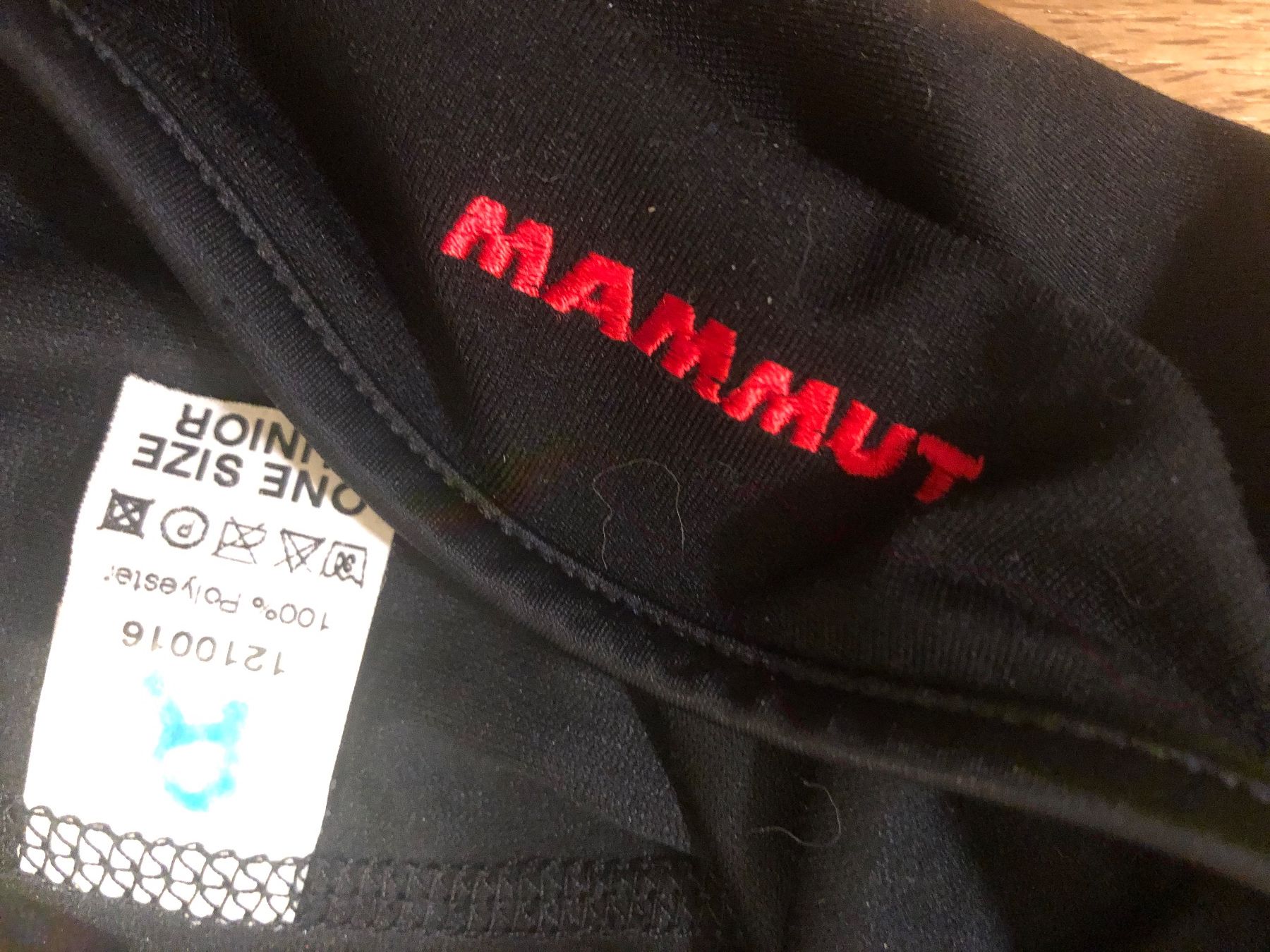 Mammut Altro in  Abbigliamento & Accessori: MAMMUT HELMUNTERZUG JUNIOR – Usato da Wattwil venduto da jopara