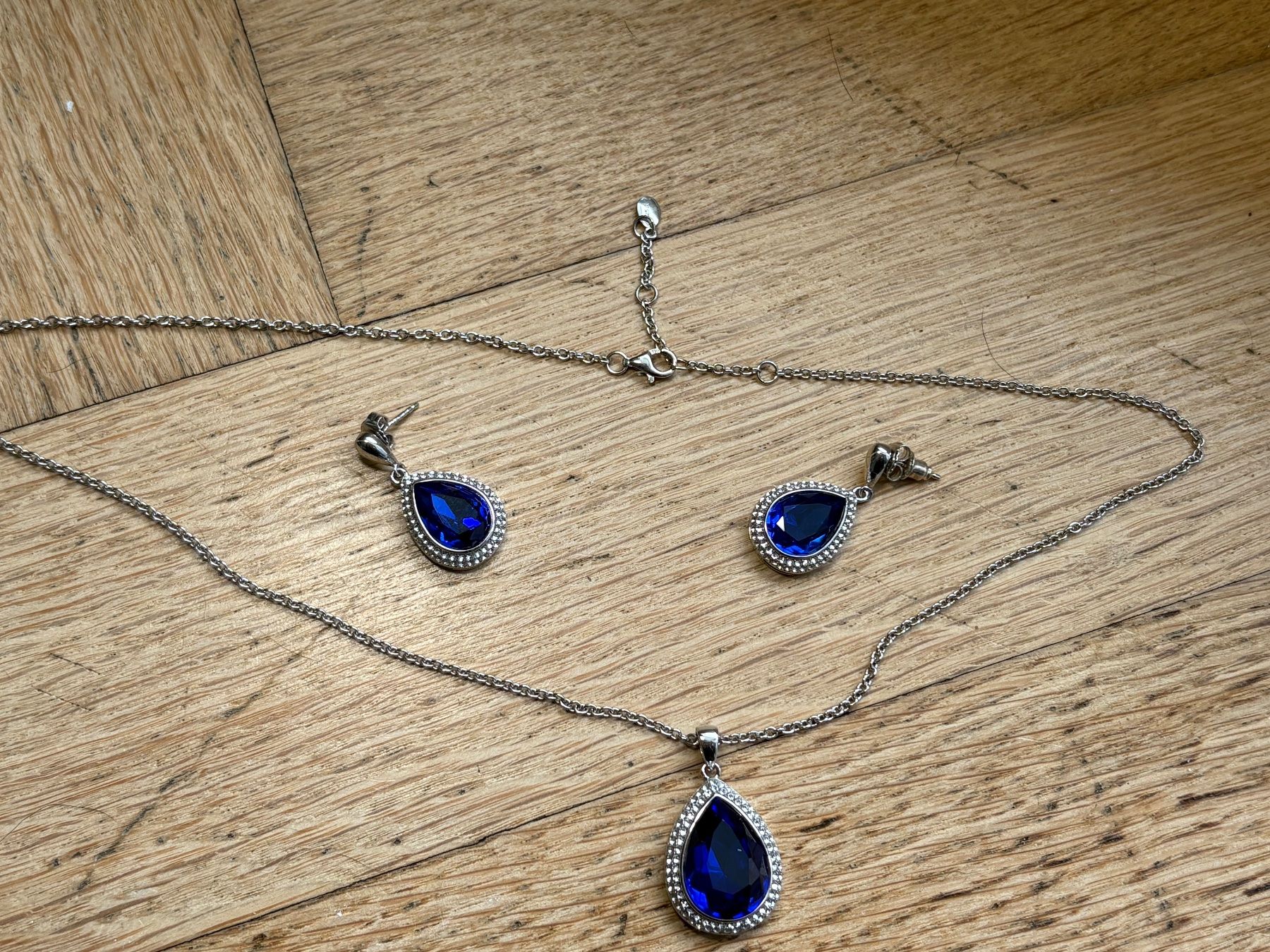 Sonstiger Schmuck: Lot de bijoux neufs de couleur bleue – Neu (gemäss Beschreibung) aus Peseux von Huna12 4