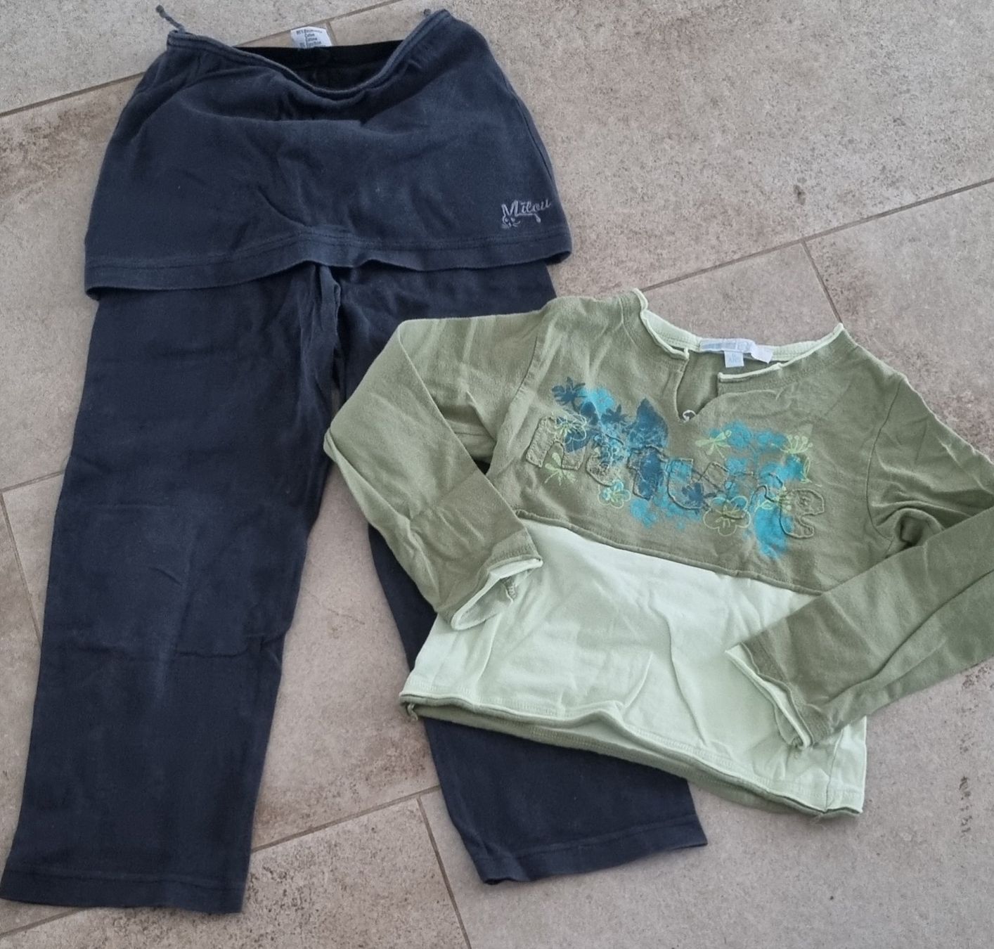 Lotti & Set di vestiti: Kleiderpaket für Mädchen gr.110 – Usato da Grossdietwil venduto da GNOM313 1
