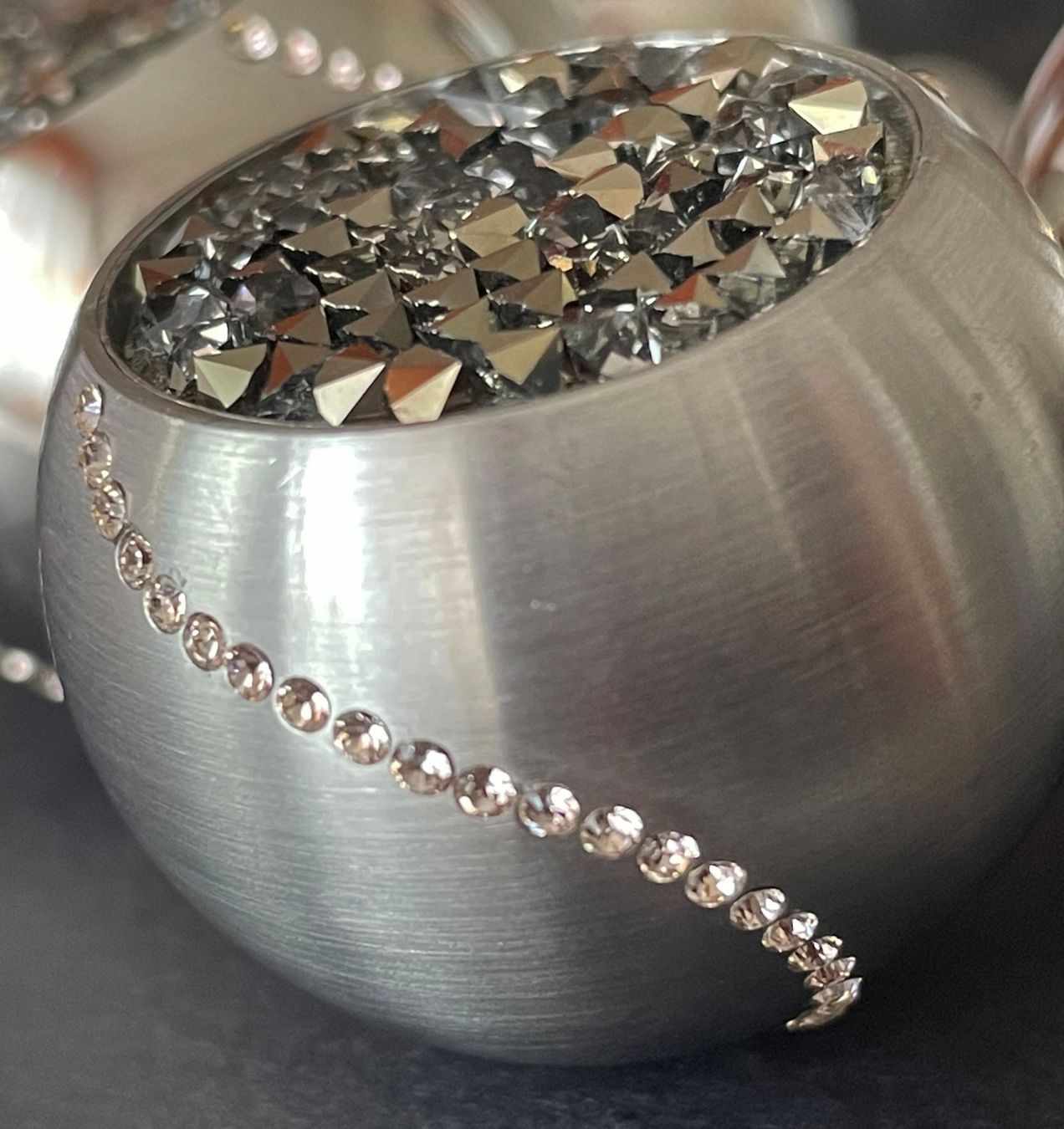 Swarovski Catenine: Kette von Swarovski – Usato da Chur venduto da elifor 5