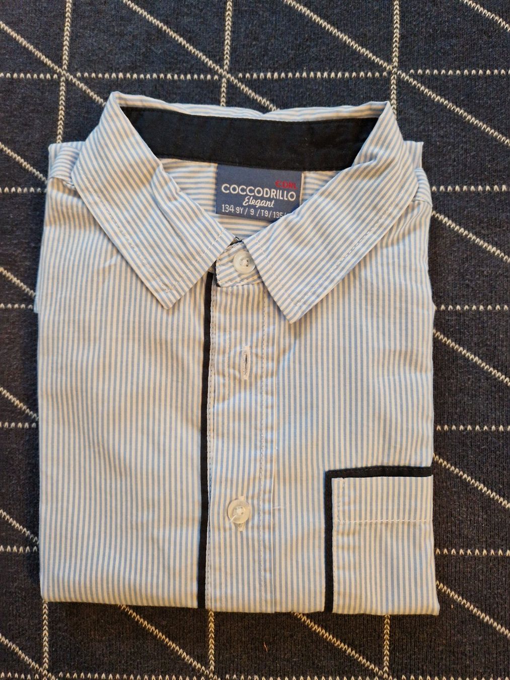 Hemden, T-Shirts & Polos: Hemd langarm 134 – Gebraucht aus MUEHLAU von ibo_5c7d