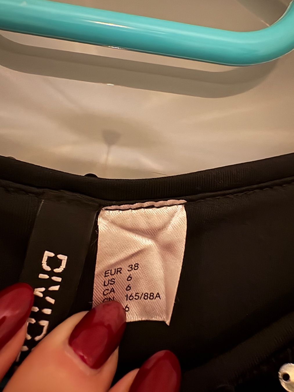 H&M Vestiti: H&M Pailletten Kleid, Gr. 38, – Usato da Rümlang venduto da Jenni.21 1